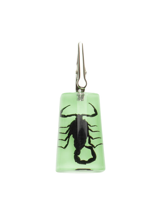 Glow-in-the-Dark Stand-Up Black Scorpion Clip